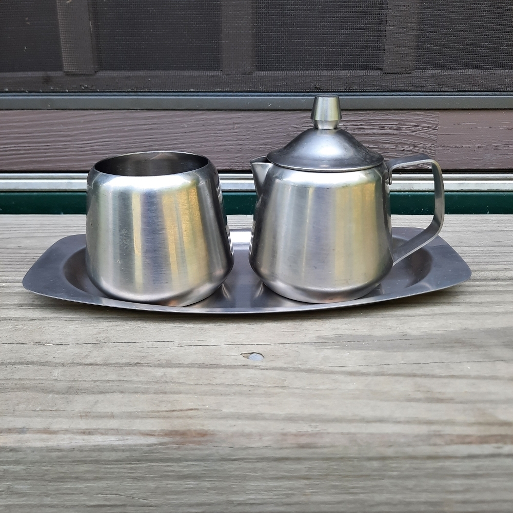 Vintage Oneida 18/8 Stainless Steel Astrid Creamer And Covered Sugar Bowl Set